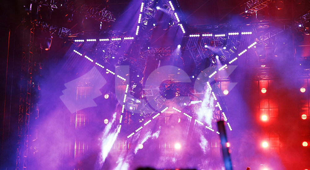 ̨LED